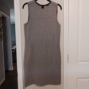 Theory Dress Sleeveless Gray Black Silver Thick  Fitted Below Knee Size 8